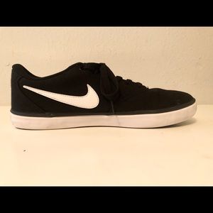 Nike SB Canvas Skate Shoes
